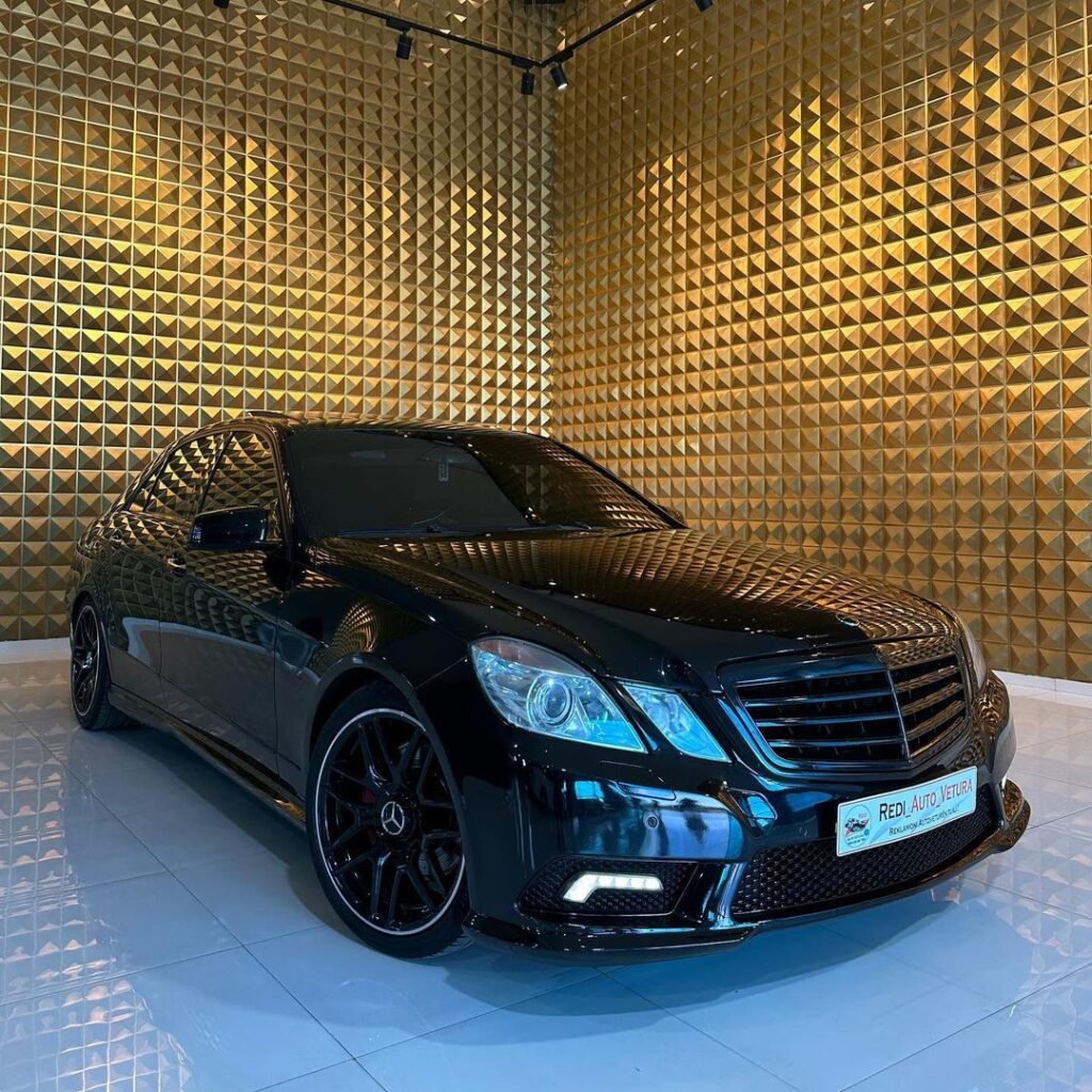 Mercedes Benz E350 CGI Redi Auto Vetura